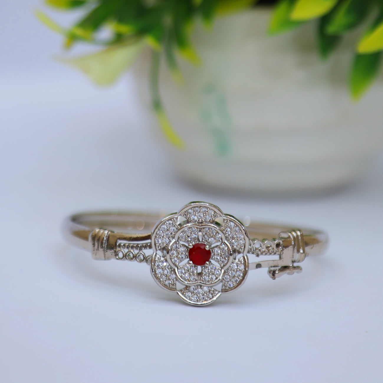 adjustable Stylish Red And White Stone bracelet High-end Titanium Steel Non-Fade Stylish Bracelet Female