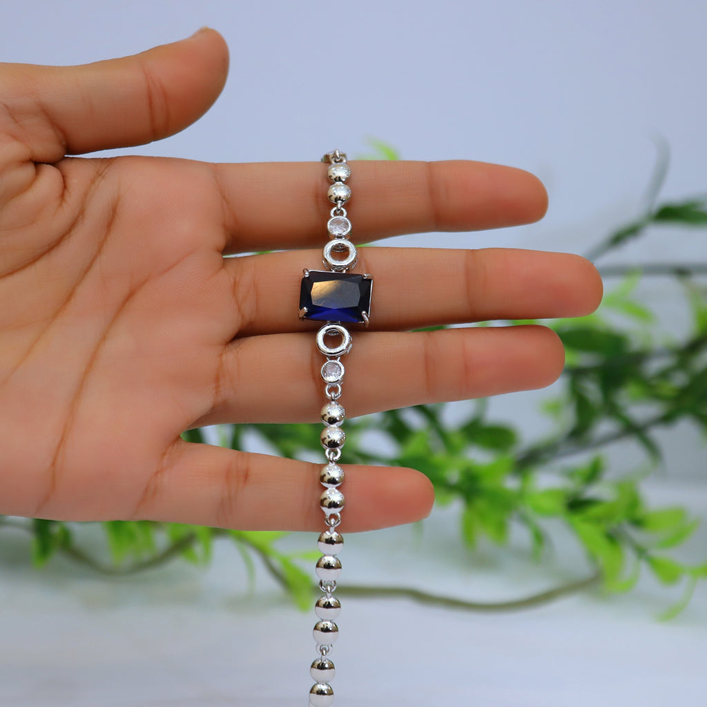 High-end Silver Titanium Steel Non-Fade Bracelet Female Bracelet Light Luxury Niche Bracelet