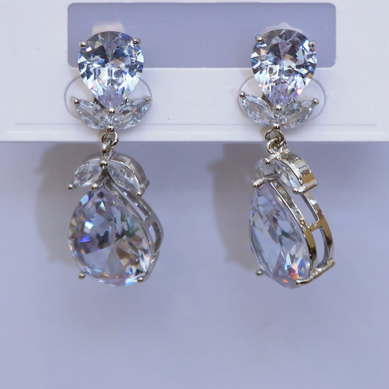 Fashion Delicate Crystal Women’s Drop Earrings Girls Accessories for Special Day Korean Style Female Earring Sc1